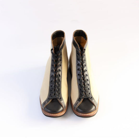 Mast Trainer Black × Ivory Canvas