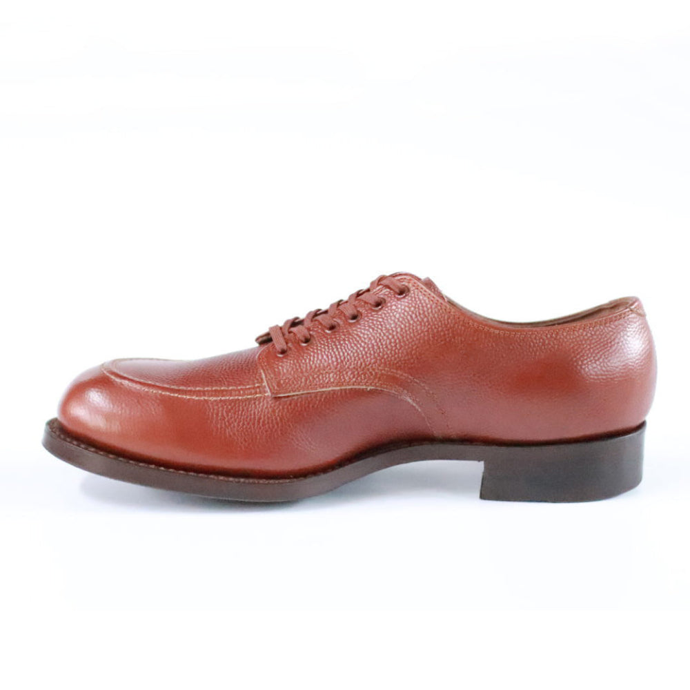 Scout Shoes 　Brown Emboss